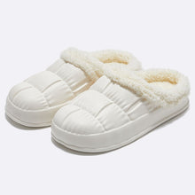 Load image into Gallery viewer, Winter Warm Home Slippers

